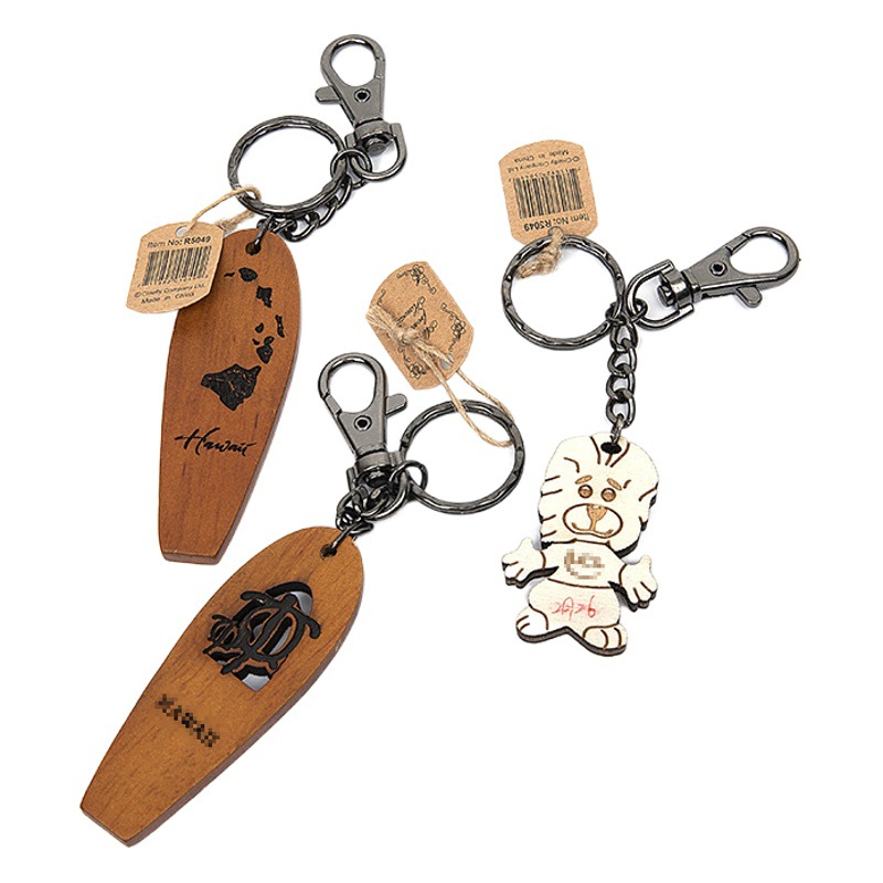 Llavero de madera grabado por láser productos de madera corte por láser letras láser marca de madera fábrica al por mayor