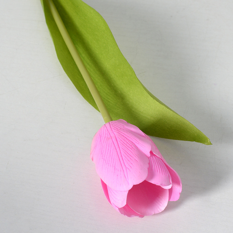 Simulación ramo de flores sensación humectante tulipán de alta calidad sensación de alta calidad decoración para el hogar flores falsas adornos accesorios de fotografía al por mayor