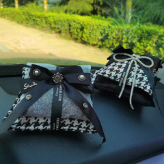 Car bow bamboo charcoal bag houndstooth dried flower aromatherapy car sachet to remove odor and special car supplies for new cars
