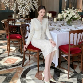 连衣裙;女式T恤;时尚休闲套装