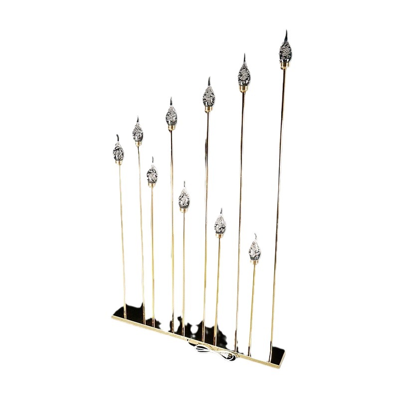 La nueva lámpara de guía de bombilla de luz de punta dorada galvanizada para bodas paso a paso, candelabro, decoración vertical del escenario, accesorios