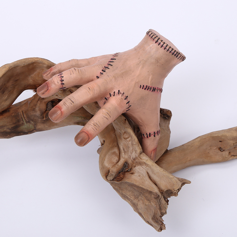 Transfronterizo familia Adams miércoles mano rota palma de látex miércoles cosa pequeños adornos