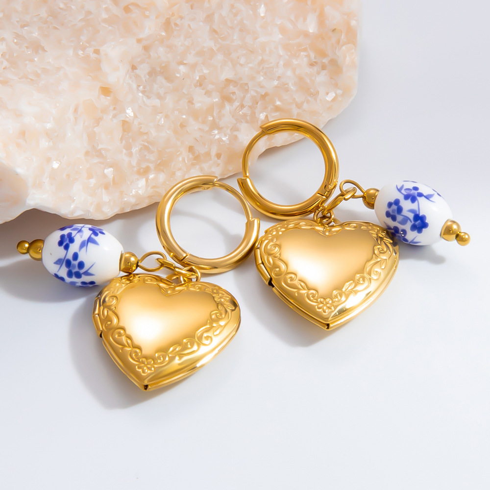 1 Pair Quantity 1 Pair Simple Style Heart Shape Beaded 304 Stainless Steel 18K Gold Plated PVD Coated Charm Sleeper Hoop Earrings Drop Earrings