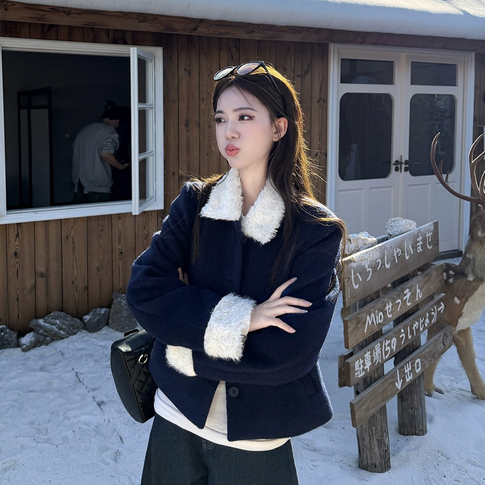 Real Shot~Autumn and Winter Elegant Contrasting Imitation Lamb Wool Lapel Quilted Thickeneded Short Woolen Jacket Warm Top for Women