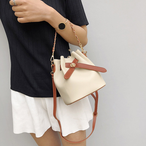New Korean Style Student Single Shoulder Chain Crossbody Bucket Bag for Women, Small Square Bag, Wholesale and Cross-border Shipping