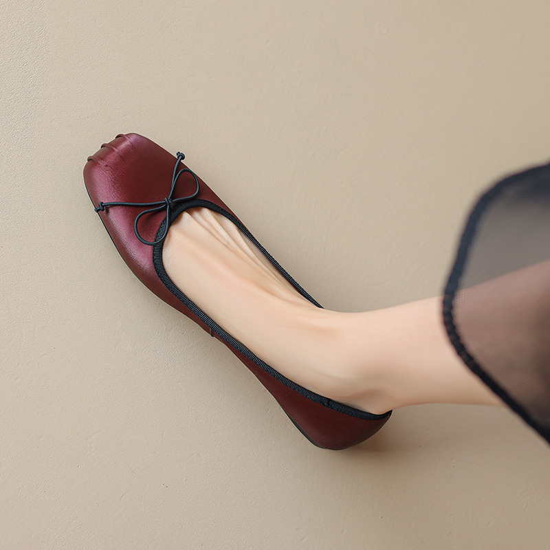 Super soft comfortable little red shoes 2024 spring new flat single-layer shoes women's genuine leather bow rake ballet shoes 40