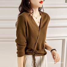 斜扣针织衫下摆抽绳设计上衣女长袖打底秋冬百搭新款洋气领毛衣