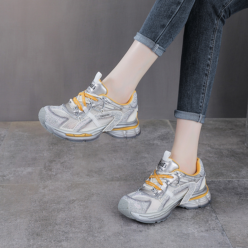 Giày sneaker nữ chunky đế dày, lưới thoáng khí, phối đá đính, phong cách thể thao — màu xám