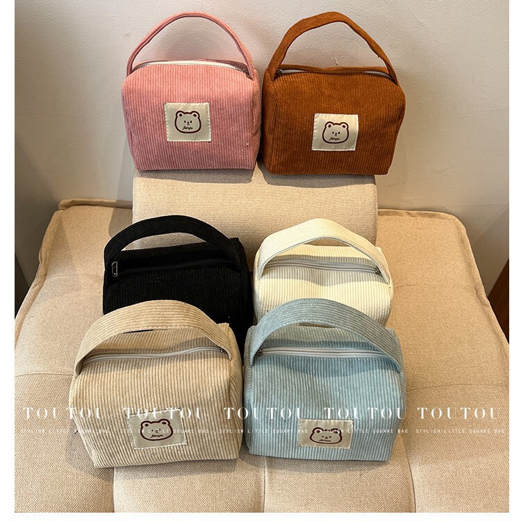 Wholesale fashion design trend handbag 2023 Summer new fashion simple Korean version of the bag women's bag a generation of hair Wholesale fashion design trend handbag 2023 Summer new fashion simple Korean version of the bag women's bag a generation of hair