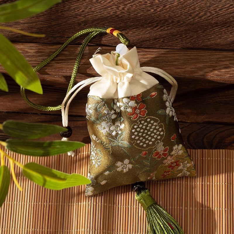 中秋伴手礼教师节礼物送老师员工生日闺蜜女生实用高级感小众礼盒|undefined