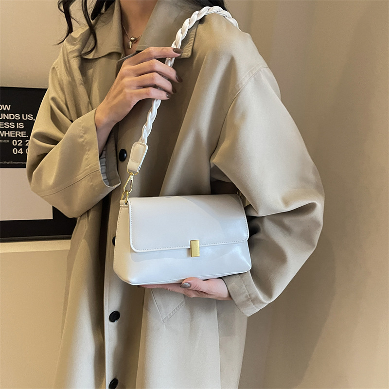 Cross-Border New Niche Autumn Women's Bag French Light Luxury Retro Underarm Bag Braided Shoulder Strap Small Square Crossbody Bag - Thumbnail 2