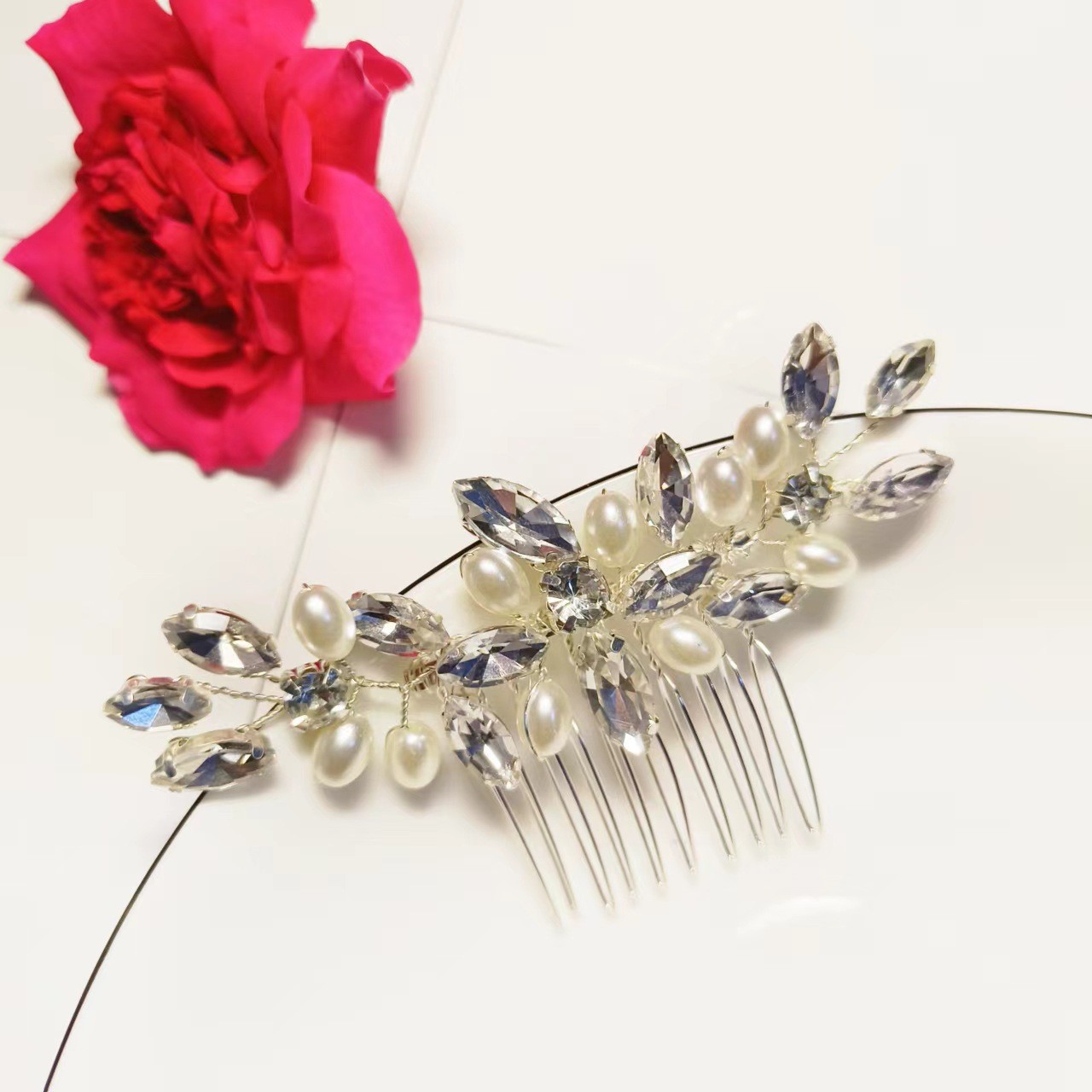 歐美跨境珍珠水鑽插梳森系新娘頭飾手工編織發梳古風盤發髮飾批發