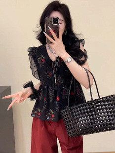V-Neck Floral Small Flying Sleeve Shirt Women's European Lace Splicing 2025 Summer New Design Loose Short-Sleeved Top