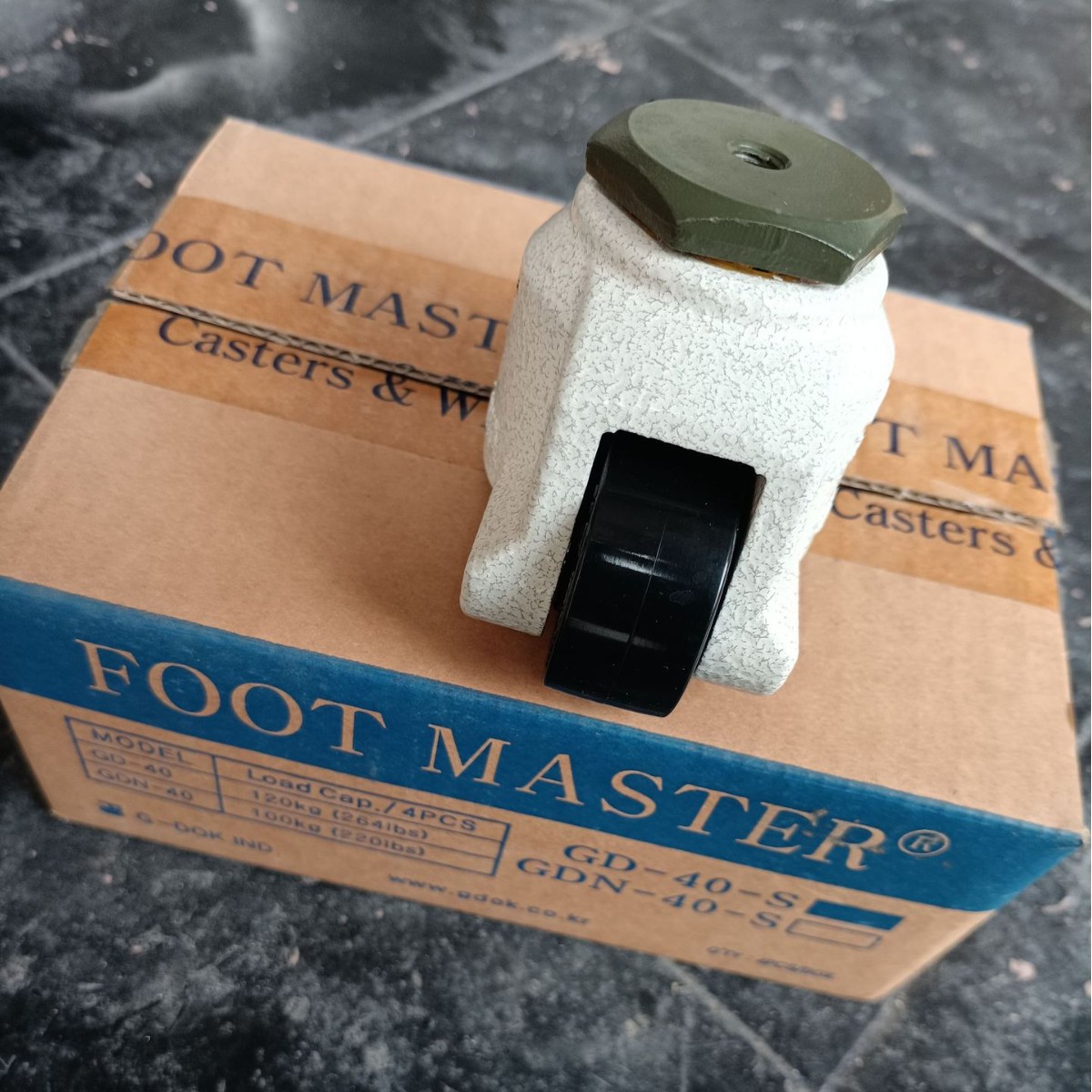 ��Ӧ��������ˮƽ���ڽ�����Ʒ����GDN-40S �̱�FOOTMASTER