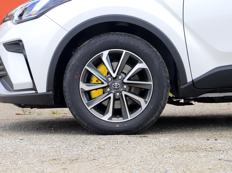 Suitable for Toyota Reiz, Asia Dragon, Yaris, Caliper Cover, Camry, Prado, Crown, Land Cruiser Brake Modification Shell