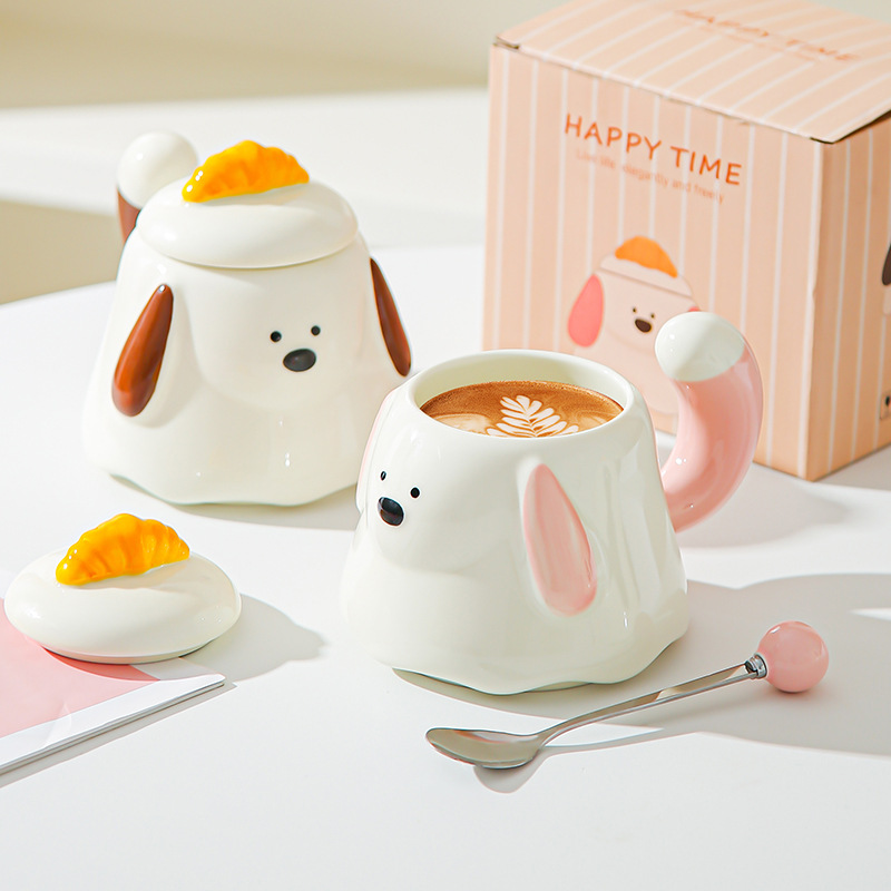 Cartoon dibujado a mano bolsas de corn de perro tazas de oficina encantadoras con tazas de agua cubiertas tazas de desayuno casero regalo de mano