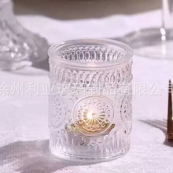 Amazon transfronterizo se especializa en candelabros de vidrio en relieve, juegos de candelabros de incienso de colores, tazas de velas a rayas, candelabros a rayas, estampados en Ling