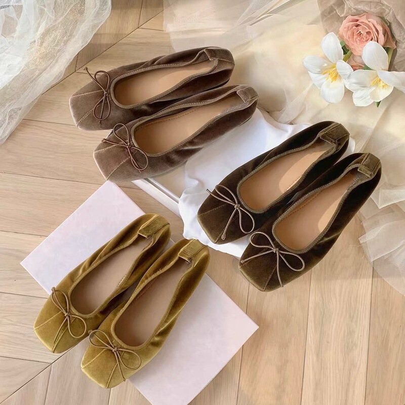 Grape House~New Autumn Collection: Flat Velvet Ballet-Style Soft Elegant Square-Toe Shoes with Bowknot, Shallow-Heel Women's Flats Grape House~New Autumn Collection: Flat Velvet Ballet-Style Soft Elegant Square-Toe Shoes with Bowknot, Shallow-Heel Women's Flats