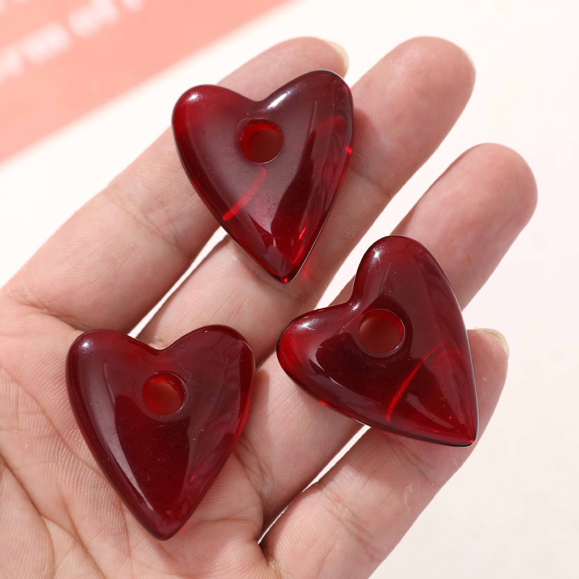 4g Weight Pendant Jewelry Making Type 35*30mm Jewelry Making Size DIY Jewelry Accessories Classification 1 Piece Quantity Resin Material Heart Shape Pattern Polished Finish Sweet, Simple Style Style 1 Piece 35*30mm Resin Heart Shape Polished Pendant 3