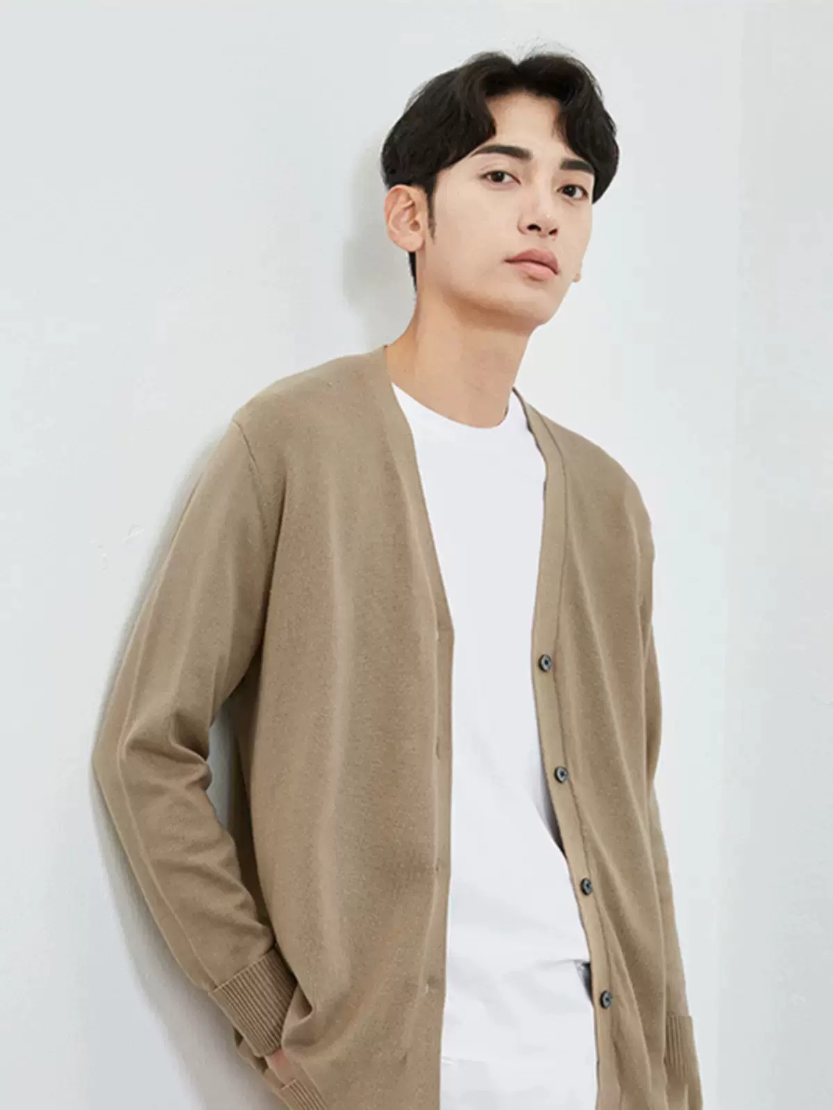 Primavera y otoño nuevo cardigán de punto chaqueta hombre cuello suéter de tamaño grande suéter base chaqueta coreana