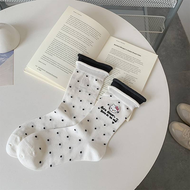 Pila de calcetines para niños, lunares, rizos, dibujos animados de moda, Hello Kitty, calcetines delgados de verano, calcetines de mujer Zhuji al por mayor