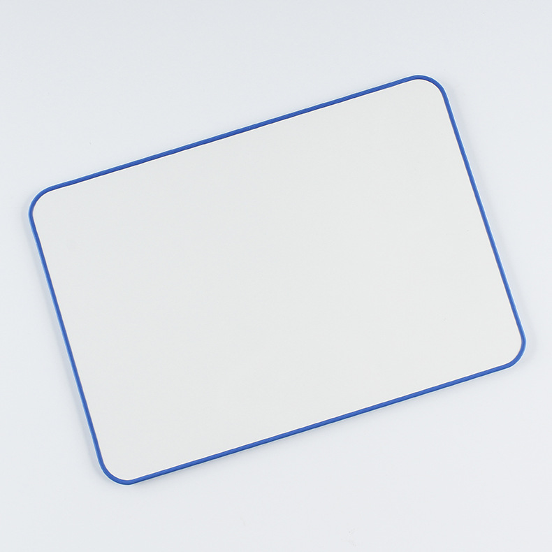 파란색에는 6개의 버튼이 있습니다.