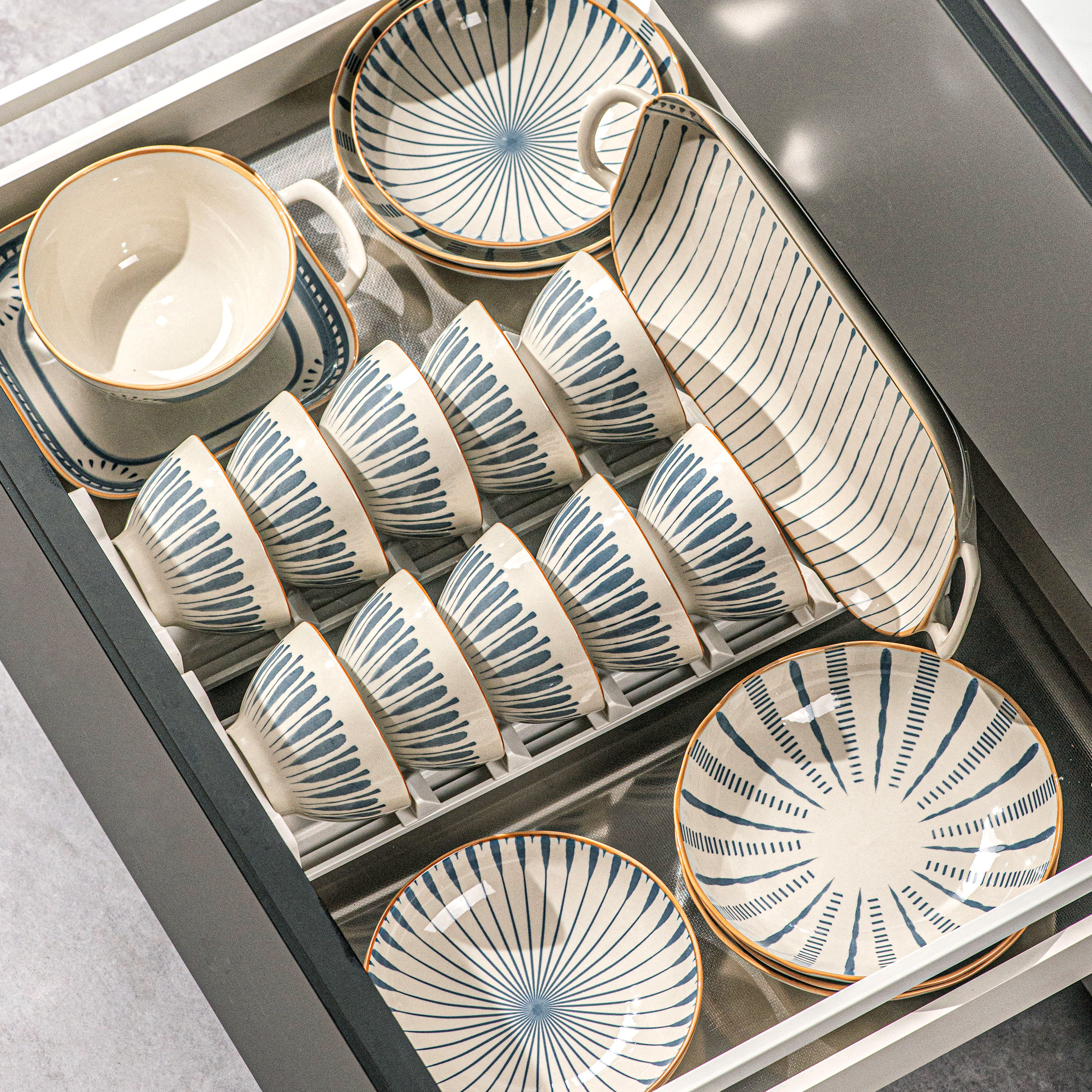 Creative Japanese ceramic set