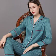 ��z˯�����b�ﶬ2025Ů�b�¿�ɣ�Q�z�r����ʿ�L��ɼ�����H�Ҿ�