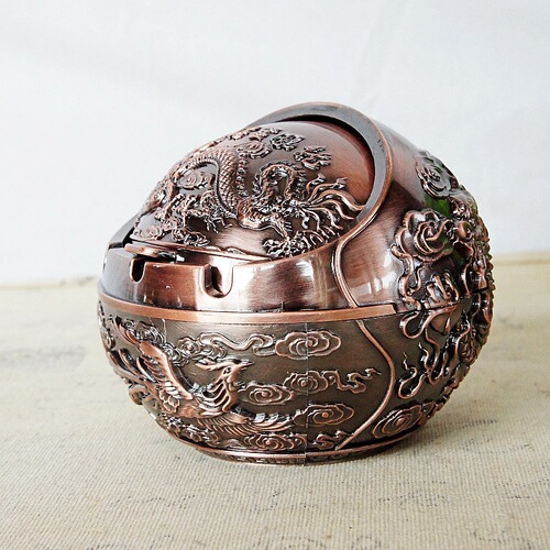 Metal crafts electroplated spherical classical dragon and phoenix in auspicious shape ashtray creative home gift for men