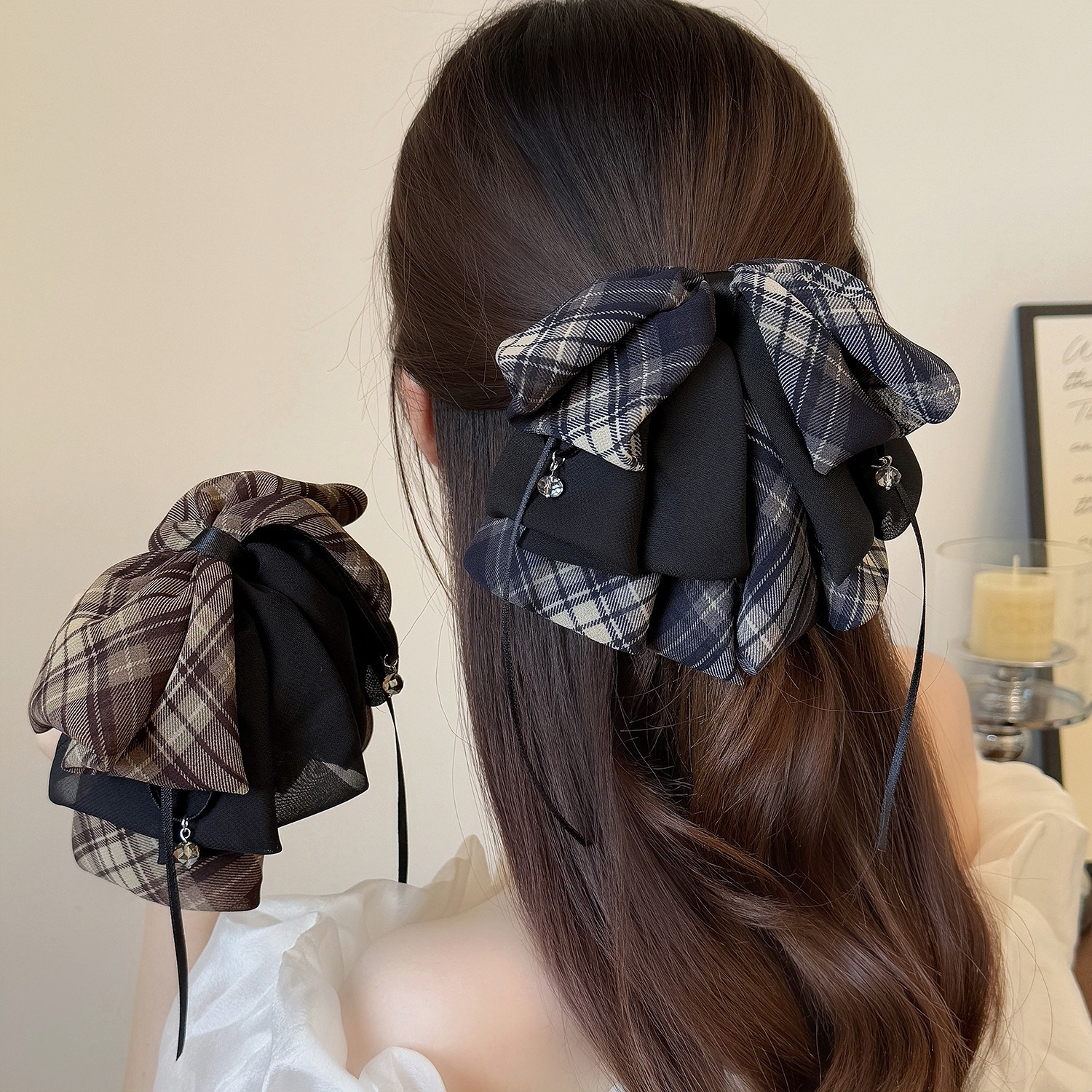 Vintage-Style Snow Textile Hairpin with Pendant Bowknot for Women, Ponytail Hair Clip for the Back of the Head, Half-Tied Hair Accessory with Elegant Style