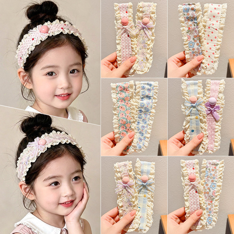 Korean-style children's hair clips for bangs, sweet and gentle on hair, with a magical adhesive, perfect for autumn and winter, offering a high-end, cartoon-inspired look. Wholesale available