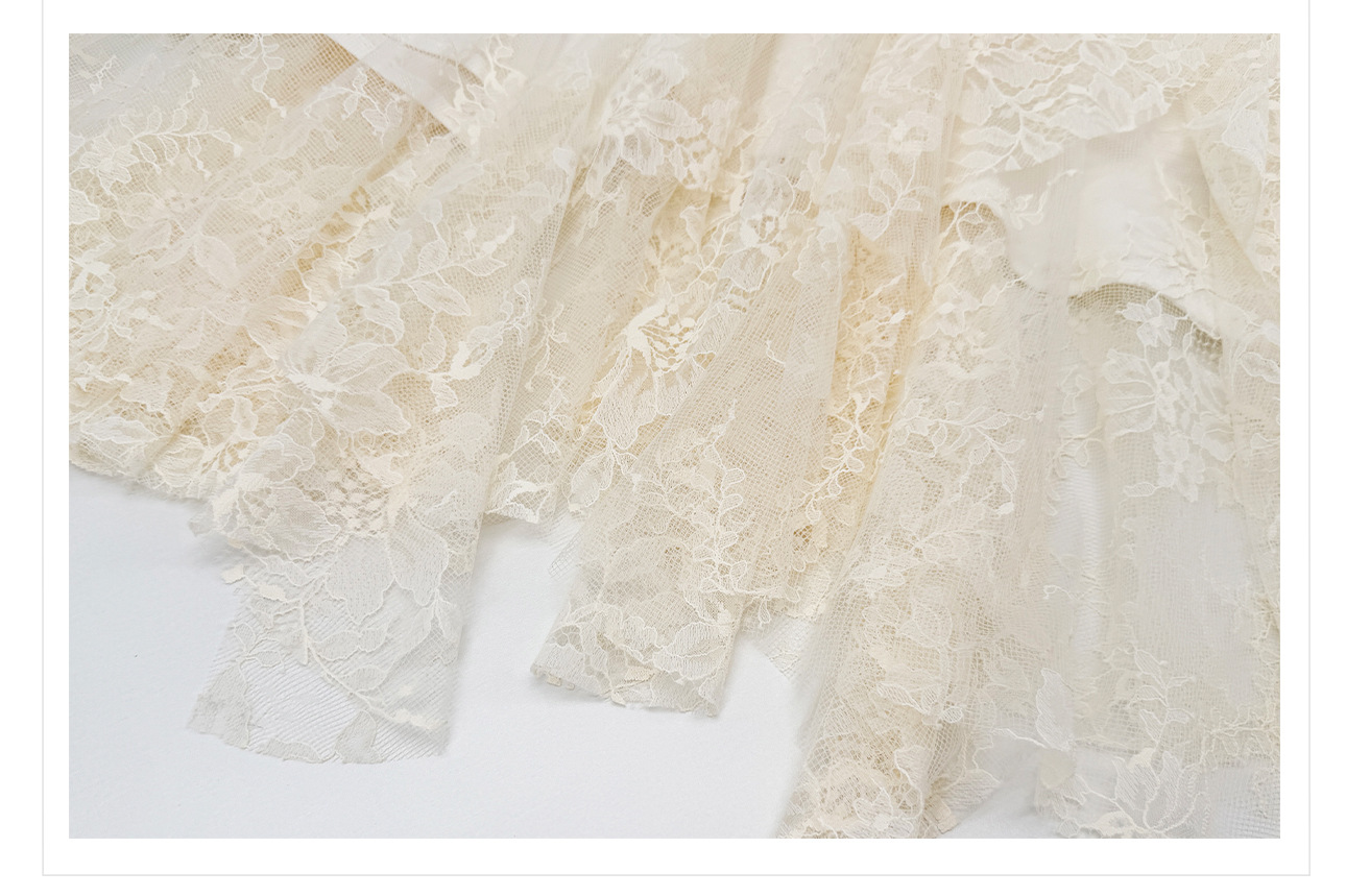 Đầm maxi nữ thắt eo thiết kế tân cổ điển ren xếp tầng đính hạt — màu trắng ngà chi tiết 13