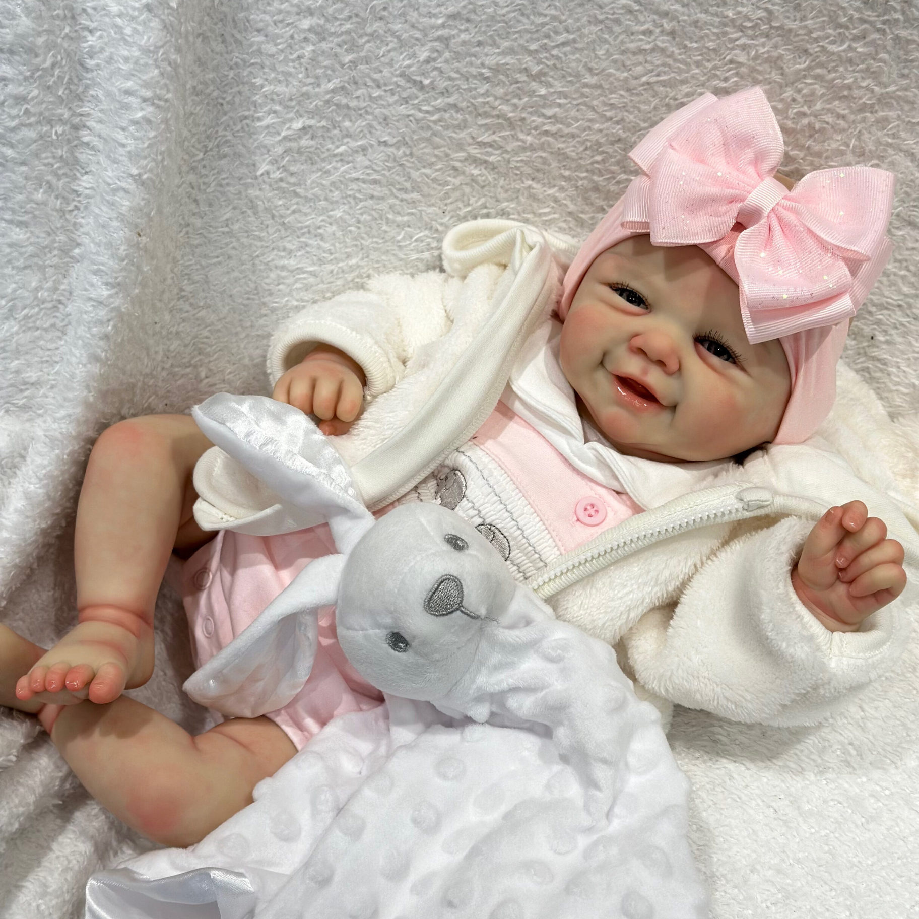 NPK 19 pulgadas muñeca de simulación de mano vivienne 3D piel de seda de sangre venosa puede ver una pieza de cabello