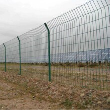 高速公路铁路工业厂区专用双边丝护栏网框架式铁丝网防护隔离围栏