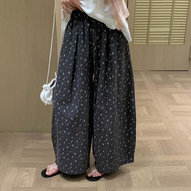 Korean Dongdaemun women's high-end fashion super hot-selling lightweight Korean-style floral pants, slimming and casual