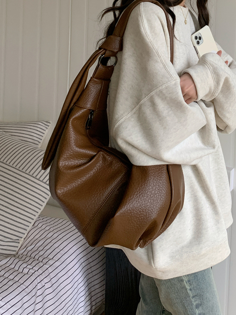 Korean Instagram Large Capacity Soft Leather Folded Dumpling Lazy and Versatile Casual Commuting One Shoulder Crossbody_voghion.com
