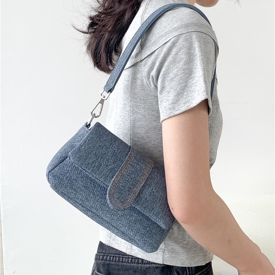 Nuova versione coreana del denim con effetto invecchiato di alta qualità, spalla singola da donna, design di nicchia, ascella in pelle PU_voghion.com