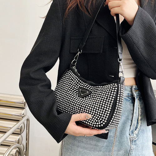 Diamond-embellished texture crossbody bag, new European and American minimalist versatile underarm bag with chain shoulder bag, stylish and casual women's bag