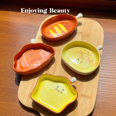 かわいいパンの頭の陶磁器の皿の家庭用ギョーザの調味料の皿の陶磁器の焼肉のディップの皿の酢の皿の小皿