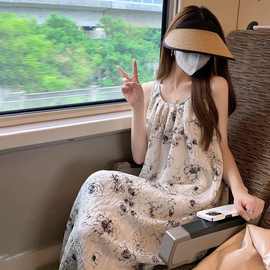 法式碎花2025印花爆款吊带连衣裙新款夏季宽松无袖海边度假裙子