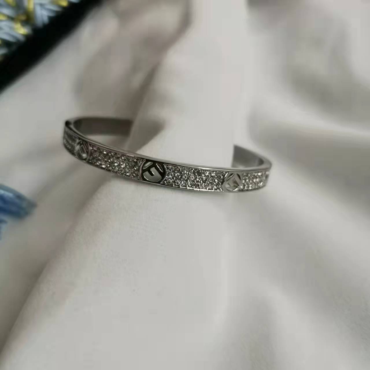 hmqViviiyNSAyin9WuaRt6t4HaNIYu4WkyYy