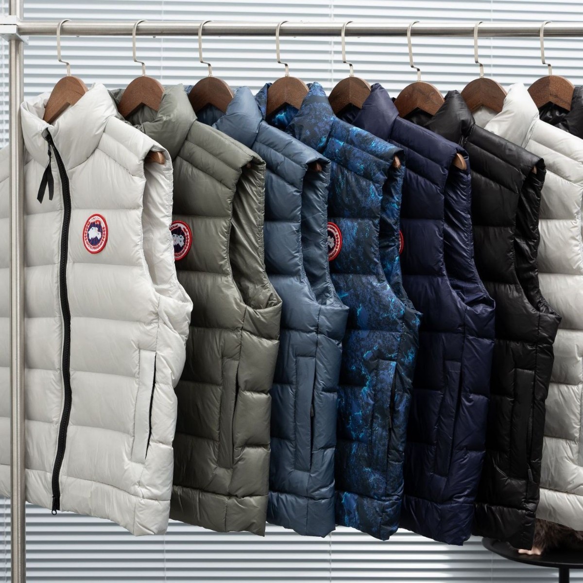 Cross-Border Big Goose Glossy Cotton Vest Men's Autumn and Winter Stand-Up Collar Thickened Warm Sleeveless Vest for Outer Wear