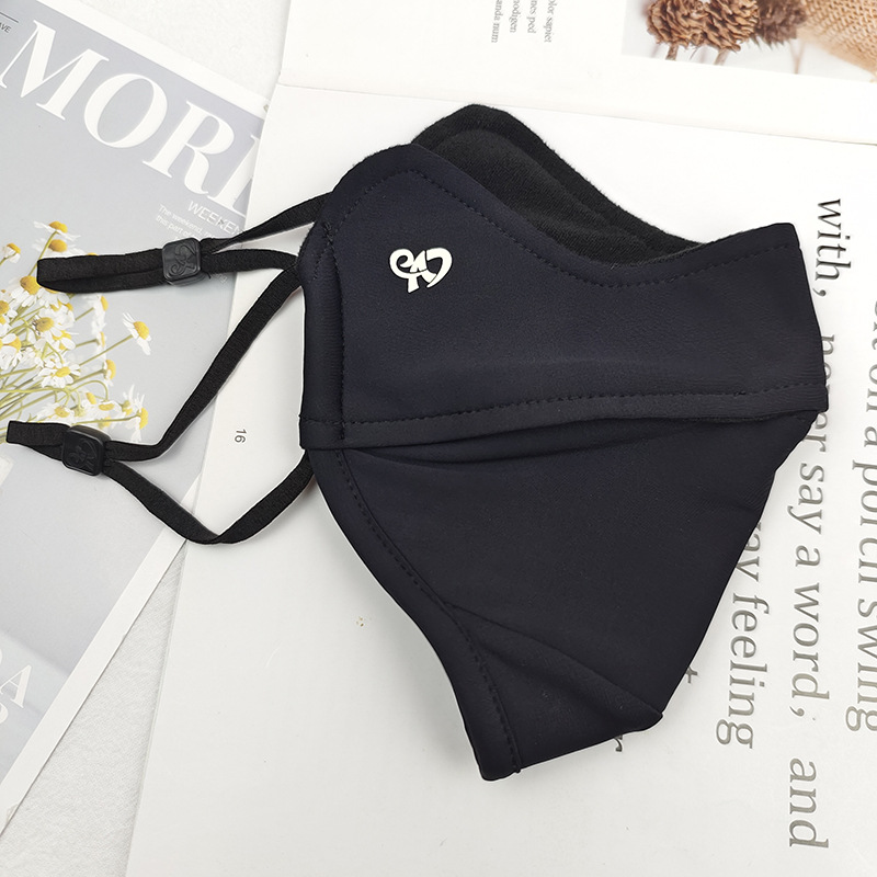 La nueva máscara de seda de hielo de protección ocular de alta protección para mujeres es ligera, transpirable y resistente a los rayos ultravioleta al aire libre upf50 + máscara de verano.