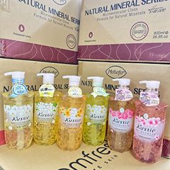 花瓣沐浴露香氛持久留香樱花玫瑰温和清洁香水洋甘菊家庭用沐浴露