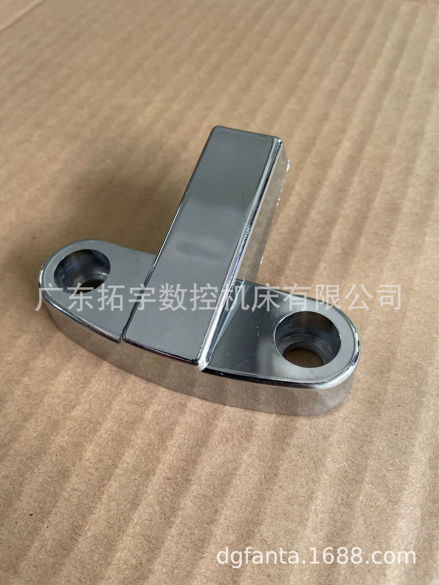 台湾立式摇臂铣床床身零配件C42工作台中间挡块限位碰撞块