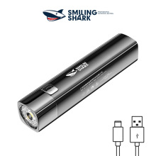 微笑鲨ABS强光手电筒 USB充电户外小手电 徒步便携家用照明手电筒