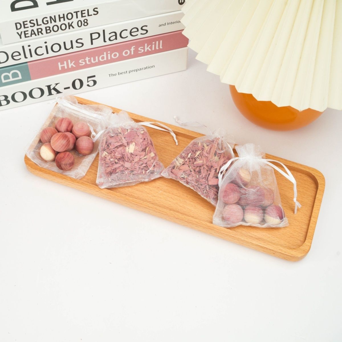 Fragancia de madera caliente colgante desodorante cedro rojo bola de madera madera natural aserrín zapatero armario a prueba de polillas, insectos y desodorante