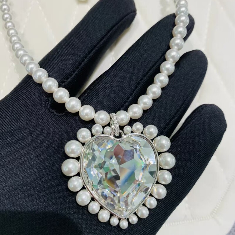 Ariana Grande X Heart-Shaped Pearl Necklace Heart Crystal Expression of Love Lover Gift Fashion Accessible Luxury