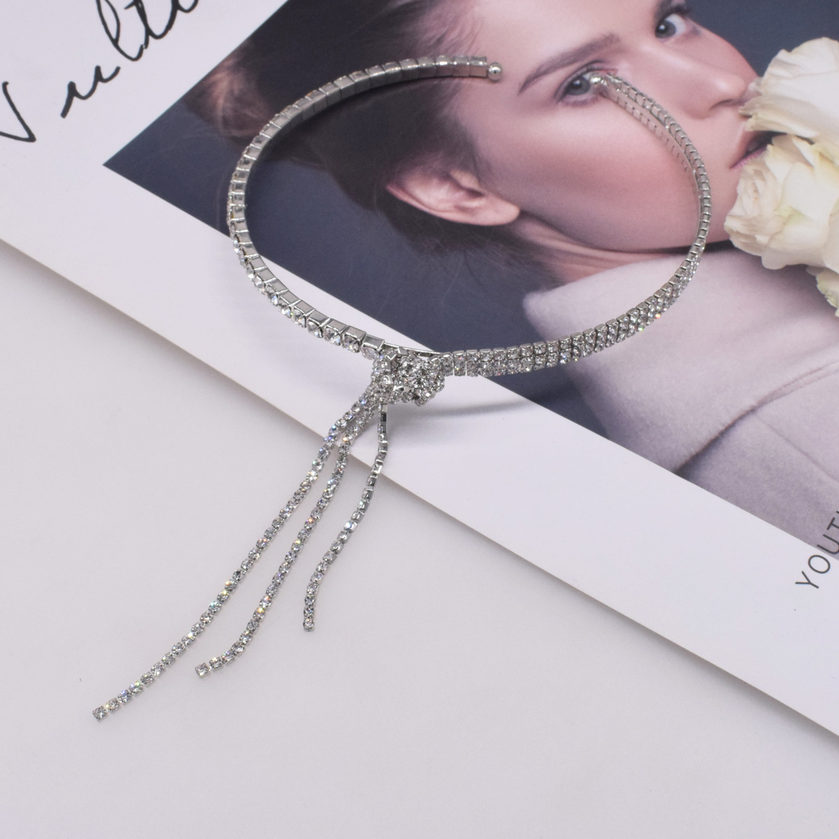 Fashion New Diamond-studded Knotted Bowknot Tassel Choker display picture 3