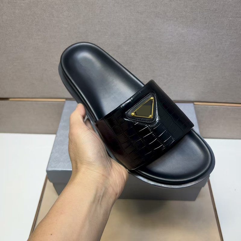 P's Metal Triangle Logo Crocodile Pattern Genuine Leather Thick-Soled Men's Slippers for Summer Wear Across Borders in the United States, Europe and Southeast Asia